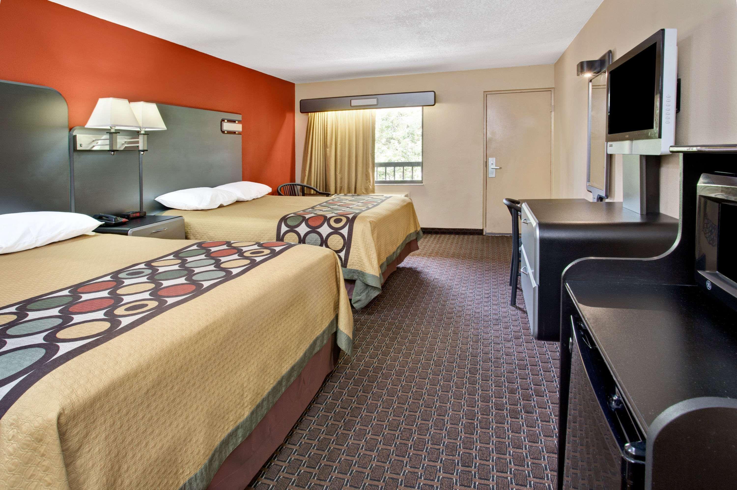 Отель Super 8 By Wyndham Kissimmee/Maingate/Orlando Area Селебрейшн Экстерьер фото